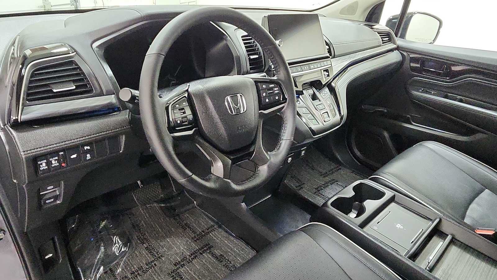Used 2026 Honda Odyssey Elite image 12