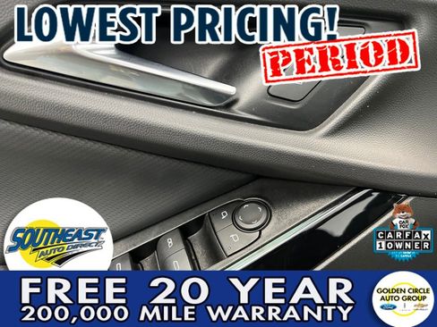 Used 2025 Chevrolet Equinox LT w/ Convenience Package II image 12