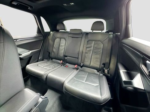 Used 2020 Audi Q3 2.0T Premium w/ Convenience Package image 14