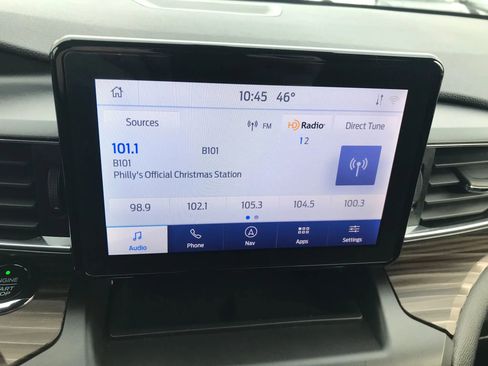 Used 2020 Ford Explorer Limited w/ Class III Trailer Tow Package image 20