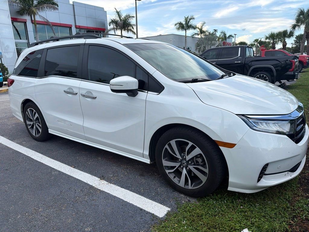 Used 2021 Honda Odyssey Touring image 3