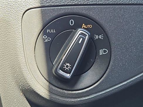 Used 2022 Volkswagen Atlas SEL Premium AWD/4WD image 18