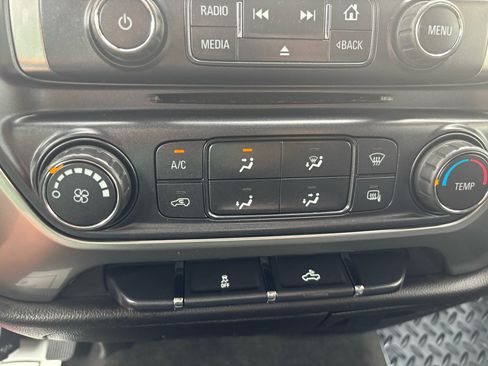 Used 2015 Chevrolet Silverado 2500 LT image 30