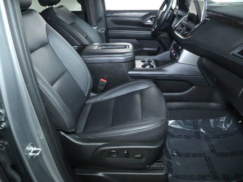 Used 2023 Chevrolet Suburban LT image 36