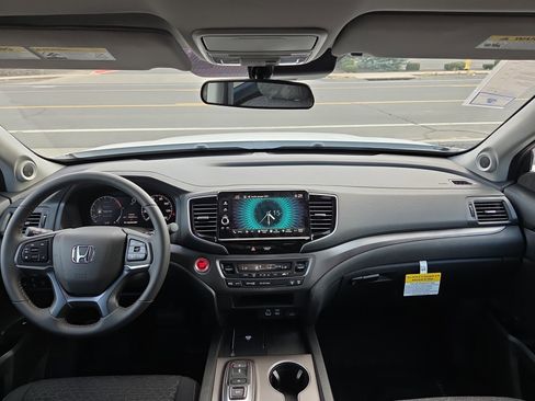 New 2025 Honda Ridgeline Sport image 16