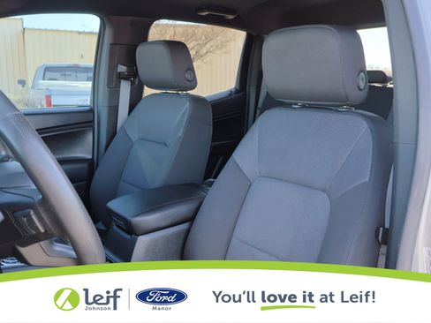 Used 2024 Chevrolet Colorado Trail Boss w/ Technology Package image 12