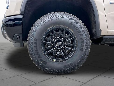New 2026 Chevrolet Silverado 2500 ZR2 AWD/4WD image 11