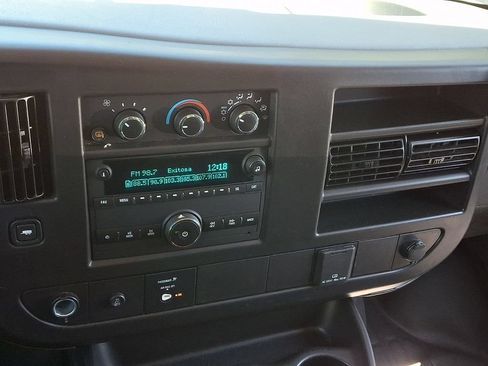 Used 2024 Chevrolet Express 2500 w/ Driver Convenience Package RWD image 15