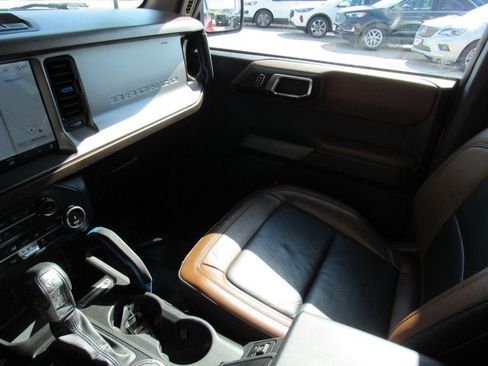 Used 2022 Ford Bronco Outer Banks AWD/4WD image 26