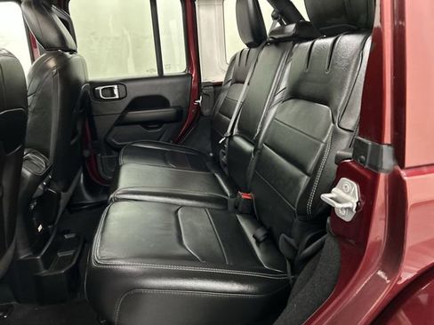 Used 2021 Jeep Wrangler Unlimited Sahara w/ Cold Weather Group AWD/4WD image 26