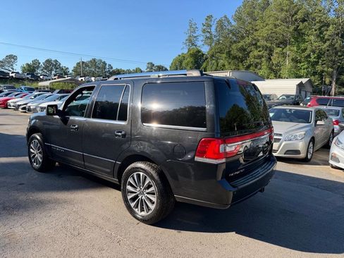 Used 2015 Lincoln Navigator 2WD image 8