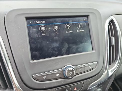 Used 2022 Chevrolet Equinox LT FWD image 18
