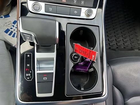 Used 2023 Audi Q8 Premium Plus AWD/4WD image 32