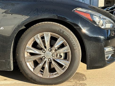 Used 2015 INFINITI Q70 L 5.6 w/ V8 Deluxe Technology Package image 5