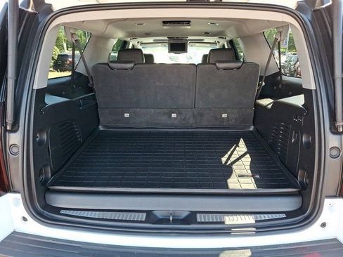 Used 2020 Chevrolet Suburban Premier AWD/4WD image 37