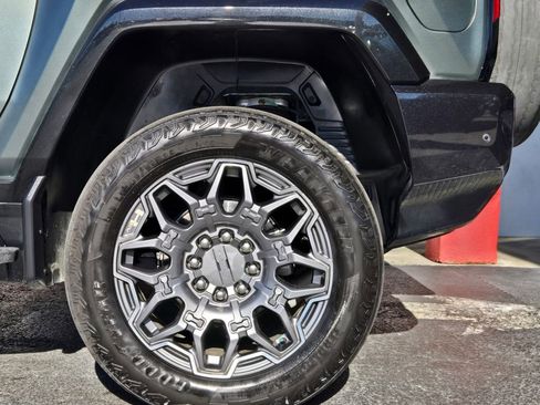 Used 2024 GMC Hummer EV 3X image 7