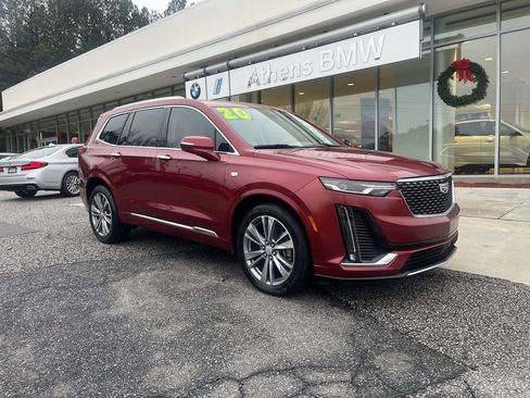 Used 2020 Cadillac XT6 Premium Luxury image 2