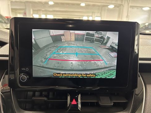 Certified 2023 Toyota Corolla Cross LE FWD image 29