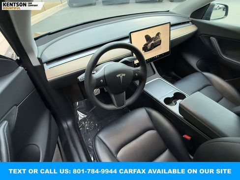 Used 2022 Tesla Model Y Performance image 29