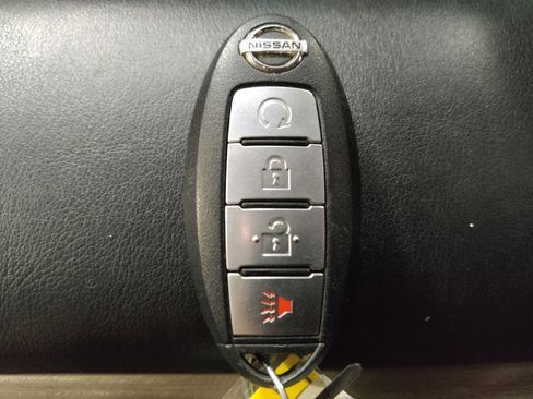 Used 2018 Nissan Murano SV FWD image 32