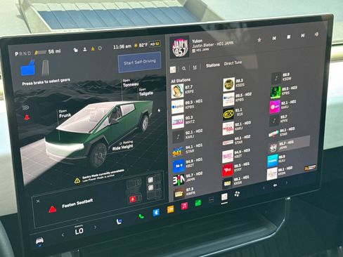 Used 2024 Tesla Cybertruck AWD Crew Cab image 19