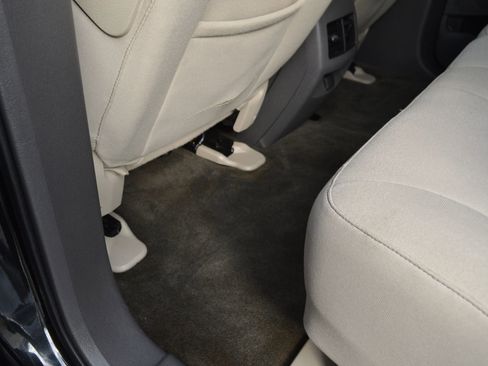 Used 2013 Ford Edge SE image 17