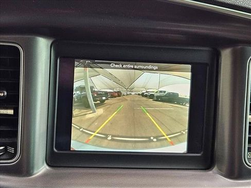 Used 2019 Dodge Charger SXT w/ Driver Confidence Group RWD image 10