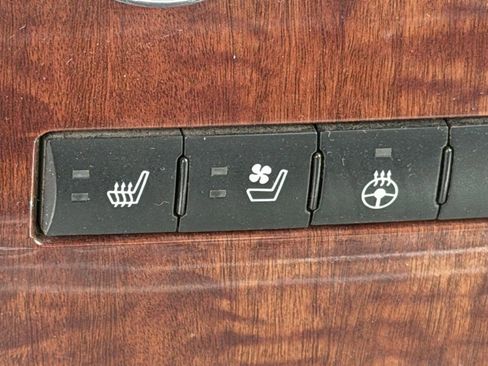 Used 2012 RAM 3500 Laramie image 19