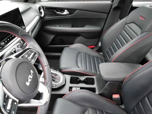 Used 2022 Kia Forte GT w/ GT2 Package image 8