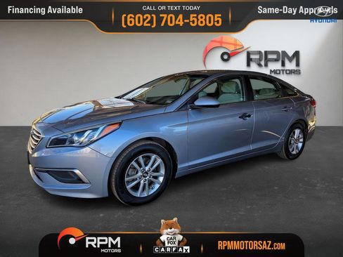 Used 2017 Hyundai Sonata SE image 3
