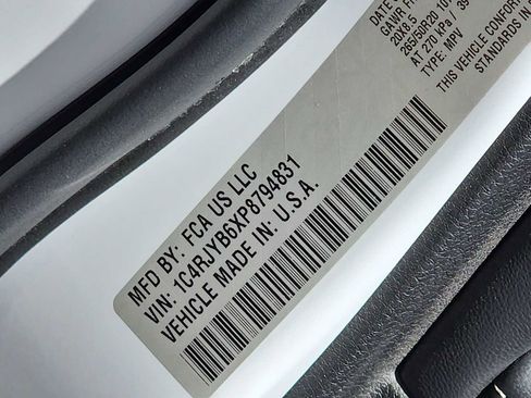 Used 2023 Jeep Grand Cherokee 4WD 4xe image 25