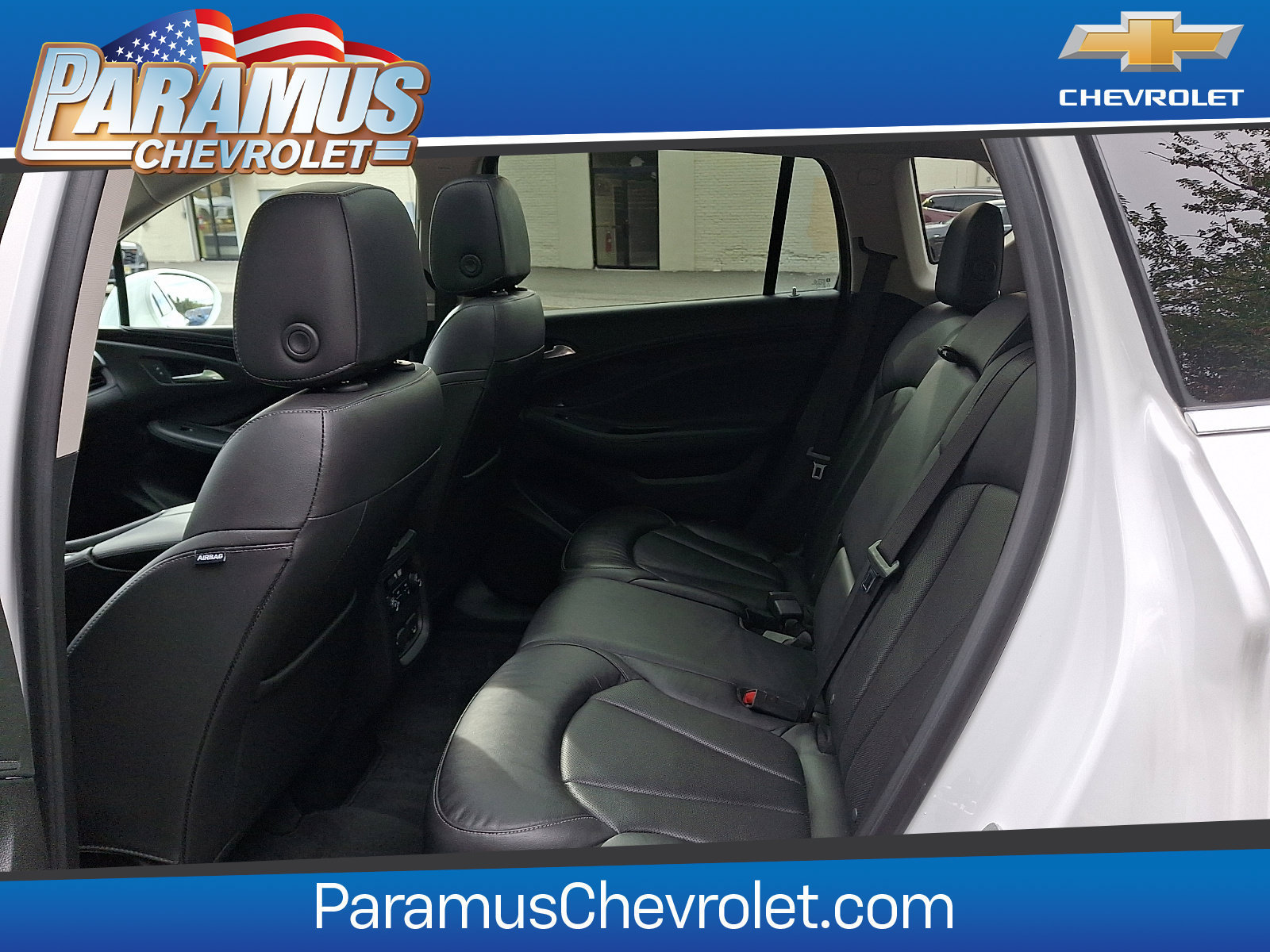 Used 2020 Buick Envision Essence w/ Experience Buick Package FWD image 10
