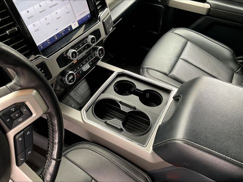 Used 2022 Ford F350 Lariat w/ Lariat Ultimate Package AWD/4WD image 19