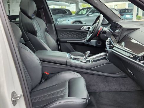 Used 2025 BMW X5 M Competition w/ Executive Package AWD/4WD image 17