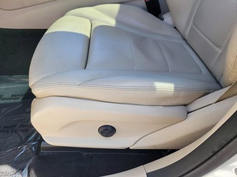Used 2018 Mercedes-Benz GLC 300 image 17