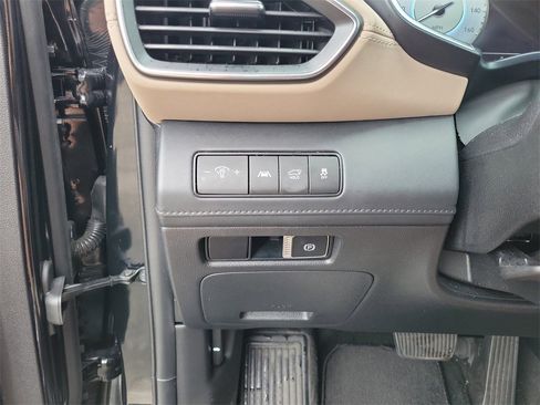 Certified 2022 Hyundai Santa Fe Limited image 27