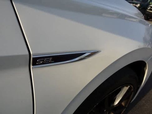 Used 2019 Volkswagen Jetta SEL Premium image 10