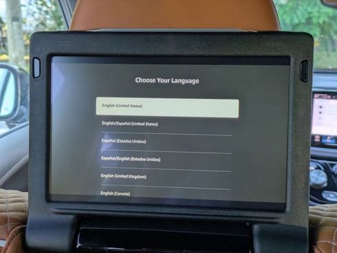 Used 2024 Chrysler Pacifica Pinnacle w/ Trailer Tow Group image 23