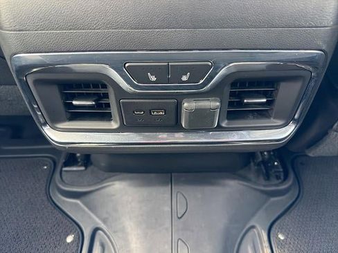 Used 2021 GMC Sierra 1500 AT4 w/ AT4 Value Package AWD/4WD image 21