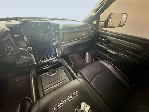 Used 2020 RAM 3500 Limited image 14