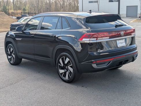 Used 2026 Volkswagen Atlas Cross Sport SE FWD image 6