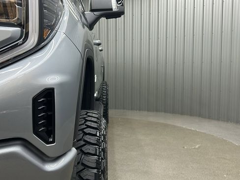 Used 2024 GMC Sierra 1500 AT4 w/ Technology Package image 16