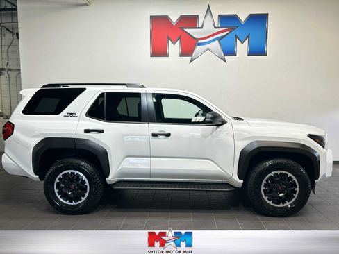 Used 2025 Toyota 4Runner TRD Off-Road AWD/4WD image 1