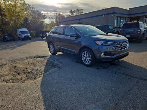 Certified 2022 Ford Edge SEL w/ Convenience Package image 3
