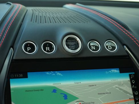 Used 2021 Aston Martin DBX AWD/4WD image 14
