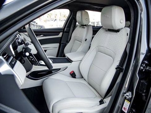 New 2025 Jaguar F-PACE R-Dynamic S AWD/4WD image 13