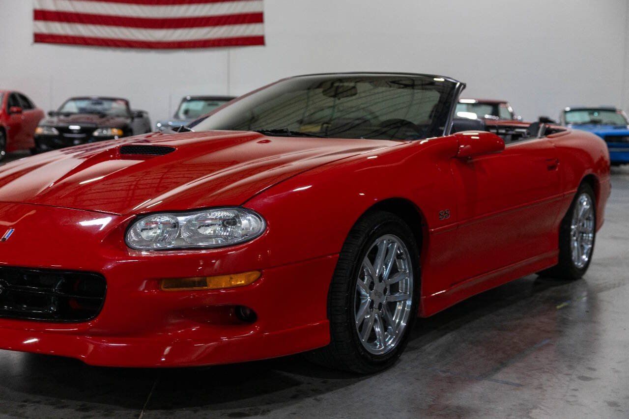 Used 2002 Chevrolet Camaro Z28 w/ SS Performance/Appearance Pkg RWD image 38