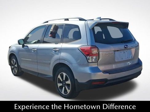 Used 2018 Subaru Forester 2.5i Premium AWD/4WD image 4