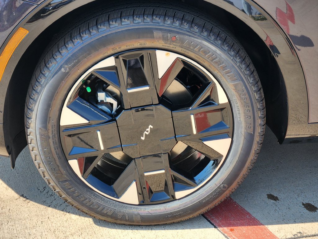 New 2026 Kia Sportage SX FWD image 10