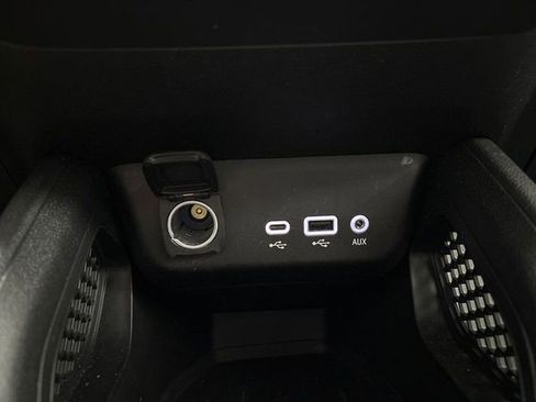 Used 2023 Chevrolet TrailBlazer LT w/ Convenience Package image 56